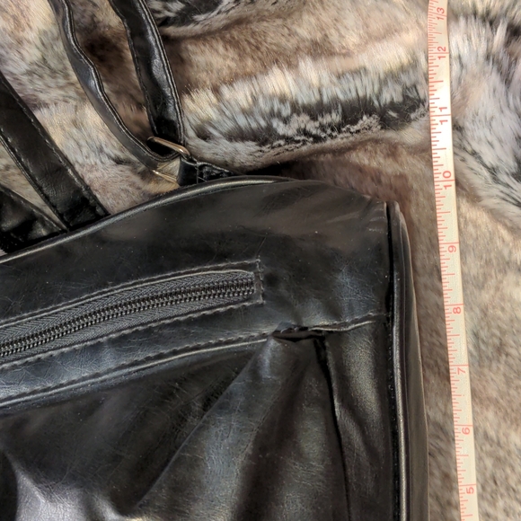 🌷Vegan Leather Backpack - Picture 16 of 16